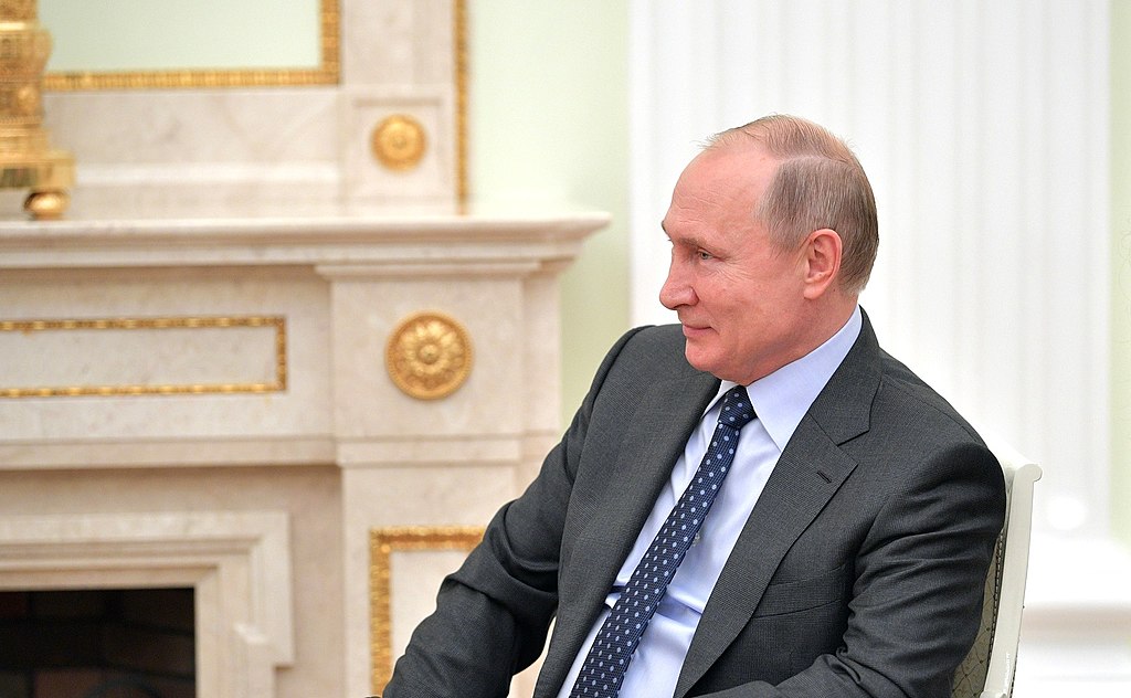 Bild: kremlin.ru, Vladimir Putin (2018-06-14), CC-BY-4.0, via Wikimedia Commons (Bildgröße verändert)