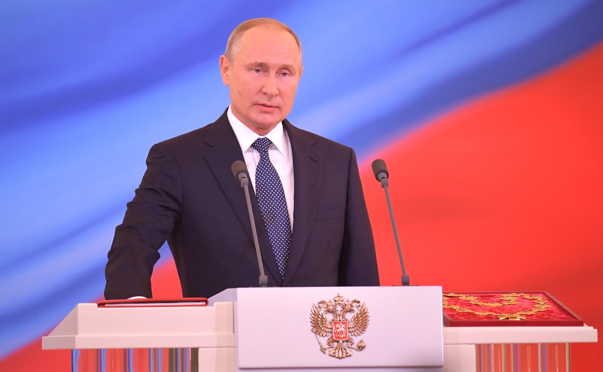 Bild: Kremlin.ru, 2018 inauguration of Vladimir Putin, CC BY 4.0, via Wikimedia Commons (Bildgröße geändert)