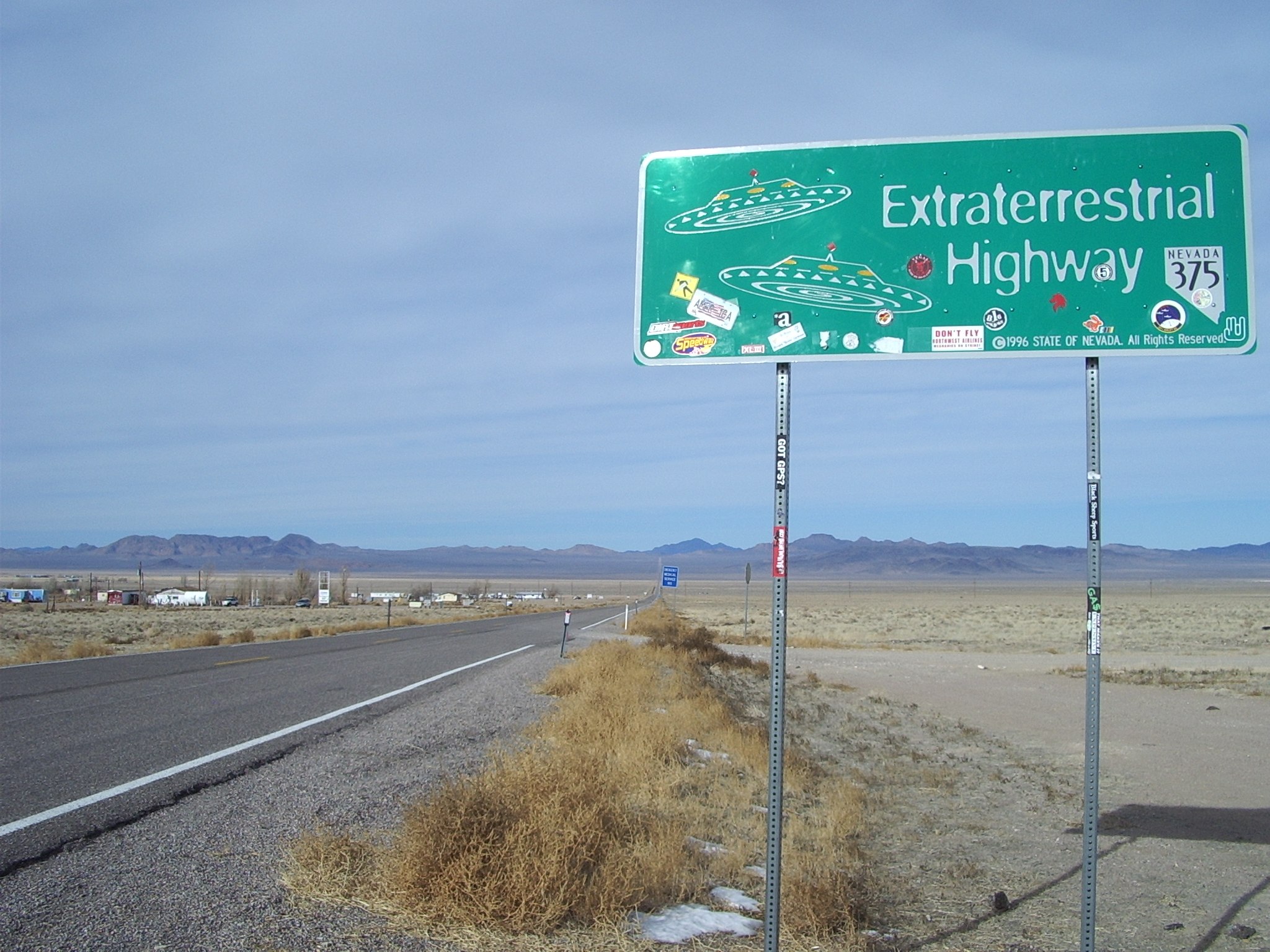 Bild: User Kvasir of wp:en, Extraterrestrial-highway, CC BY 2.5, via Wikimedia Commons (keine Änderungen vorgenommen)