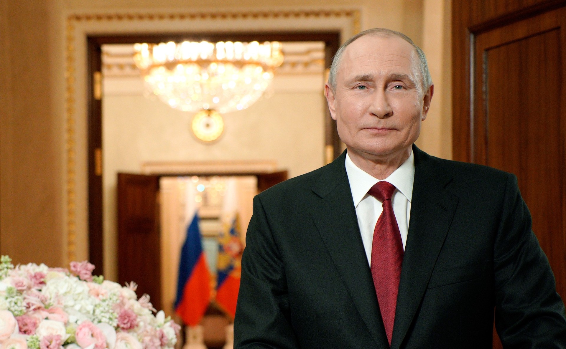 Bild: Kremlin.ru, Vladimir Putin on 8 March 2021.jpg, CC BY 4.0, via Wikimedia Commons (Bildgröße verändert)