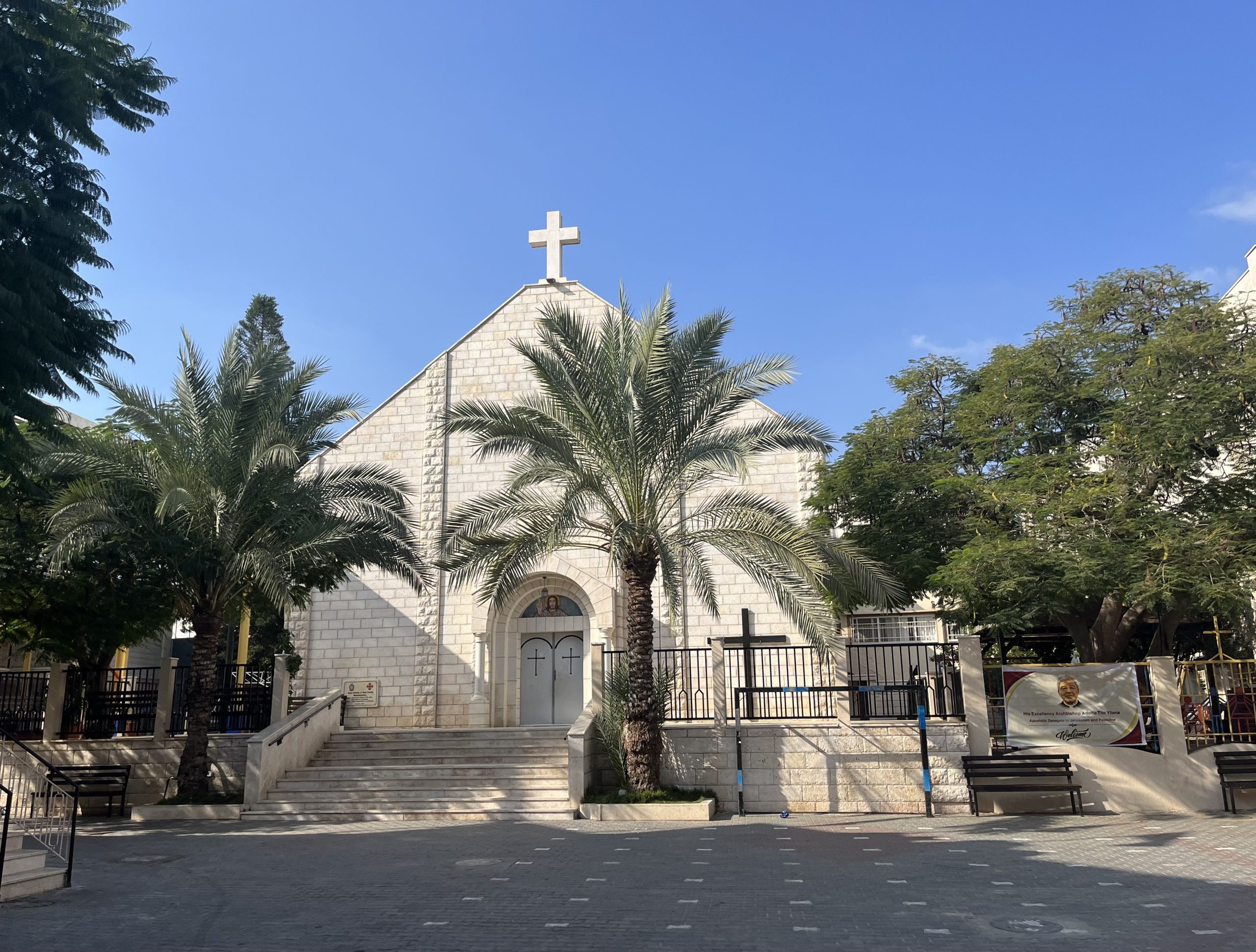 Bild: Dan Palraz, Holy Family Church in Gaza, CC BY-SA 4.0, via Wikimedia Commons, (keine Änderungen vorgenommen)